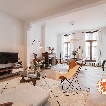 Traditional Chic, High Ceilings' Apt Aircos And Garage Antwerpen Bagian luar foto