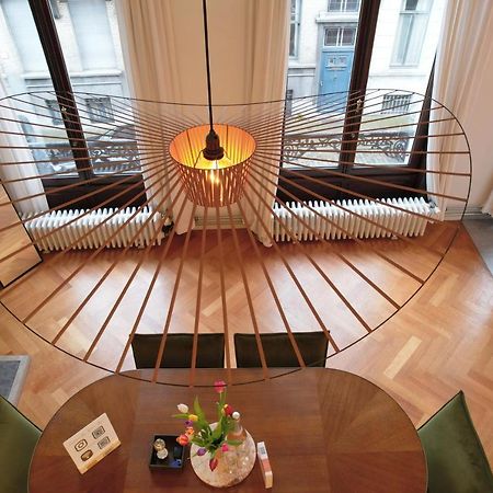 Traditional Chic, High Ceilings' Apt Aircos And Garage Antwerpen Bagian luar foto