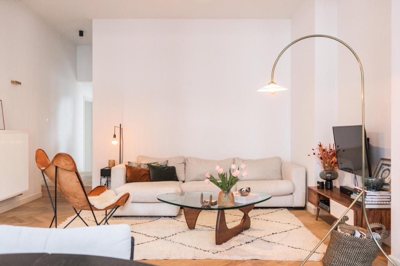 Traditional Chic, High Ceilings' Apt Aircos And Garage Antwerpen Bagian luar foto
