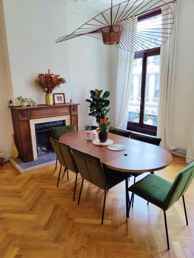 Traditional Chic, High Ceilings' Apt Aircos And Garage Antwerpen Bagian luar foto