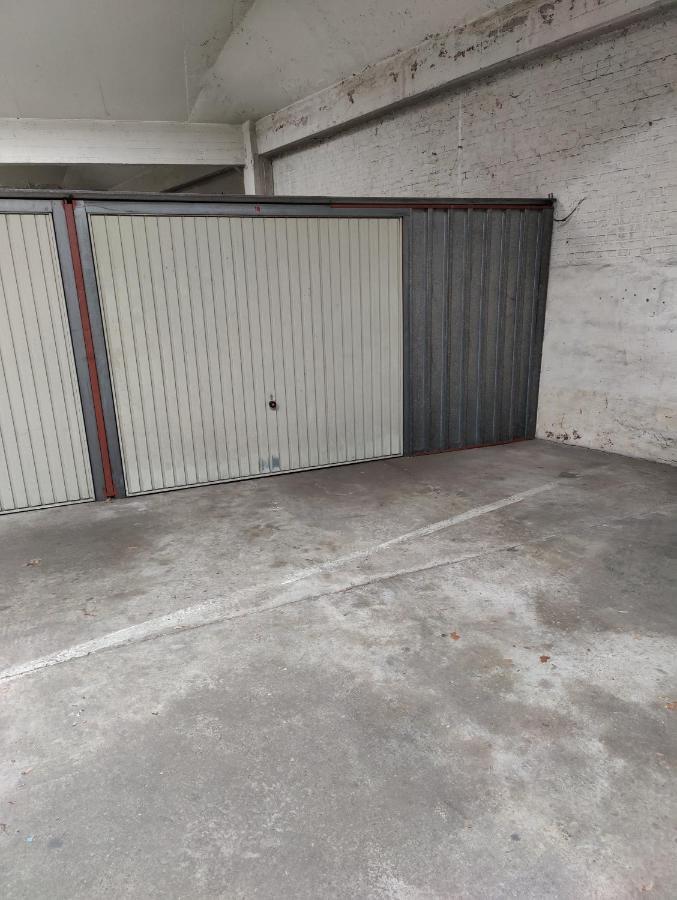Traditional Chic, High Ceilings' Apt Aircos And Garage Antwerpen Bagian luar foto