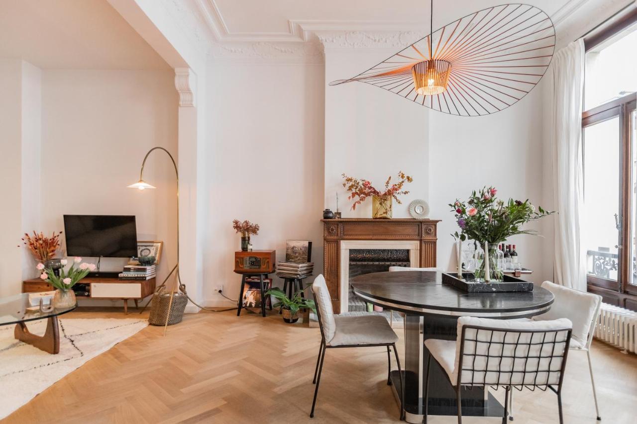 Traditional Chic, High Ceilings' Apt Aircos And Garage Antwerpen Bagian luar foto